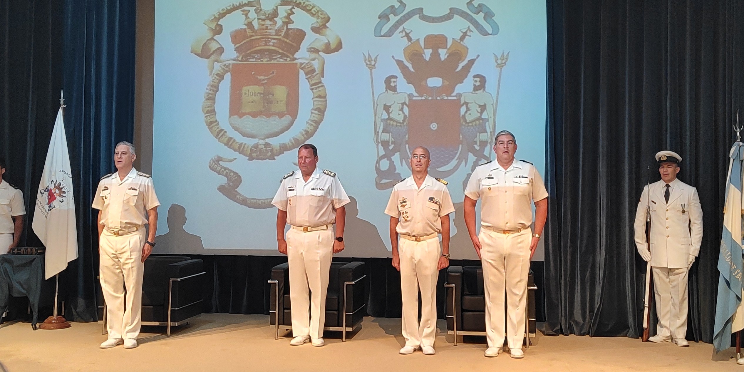 Ceremonia de Finalización de Estudios y Entrega de Diplomas en la Escuela de Guerra Naval